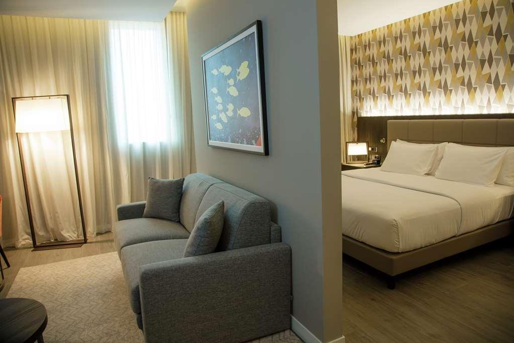 Doubletree By Hilton Pointe-Noire City Centre Пойнт-Ноар Стая снимка