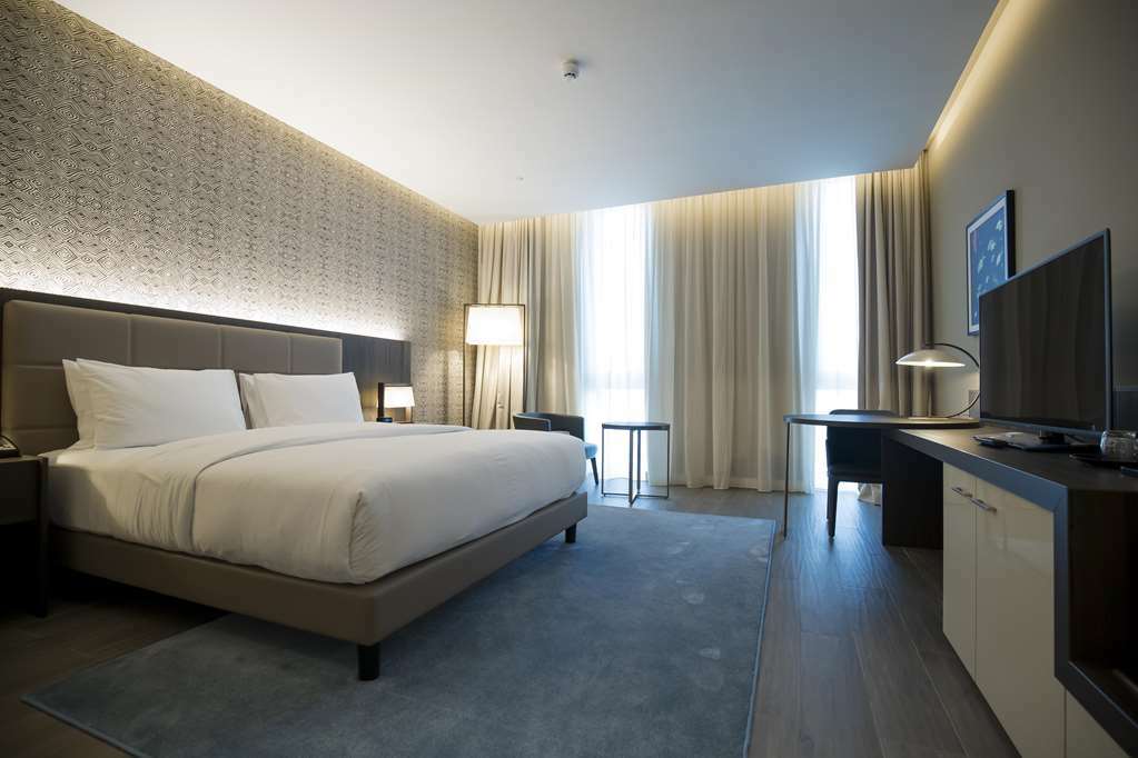 Doubletree By Hilton Pointe-Noire City Centre Пойнт-Ноар Стая снимка
